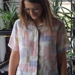 Amazing button down Pastel Top